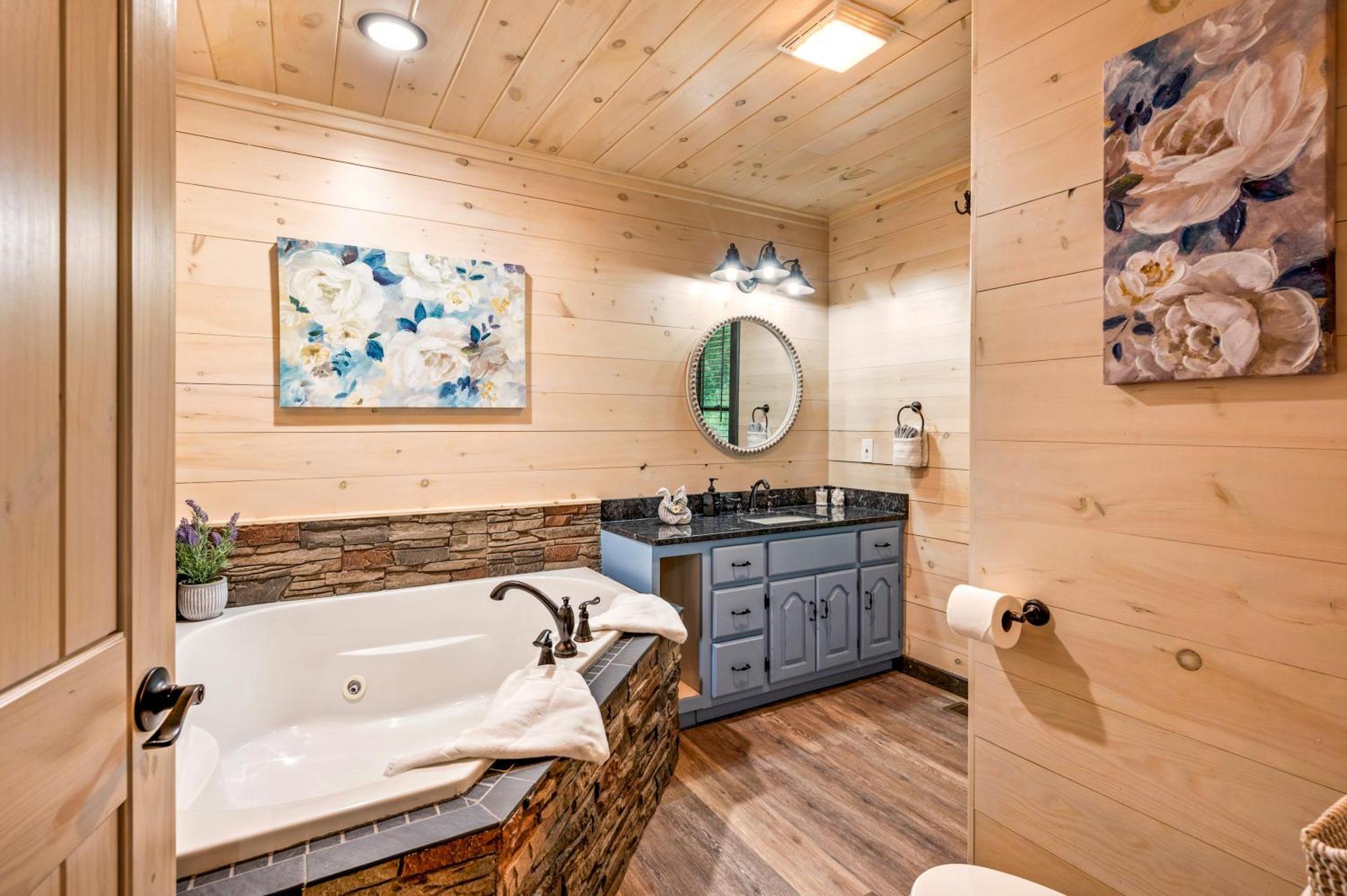 Lil Cabin In The Cove! Mtn Views, Theater, Hot Tub, Games, King Beds, Prime Location! Sevierville Exterior foto